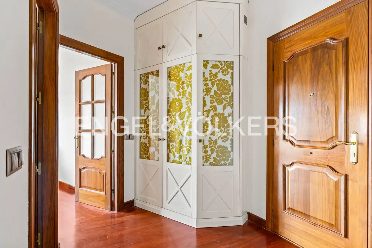 Piso en venta en Gijón  con Calefacción, Parquet y Balcón