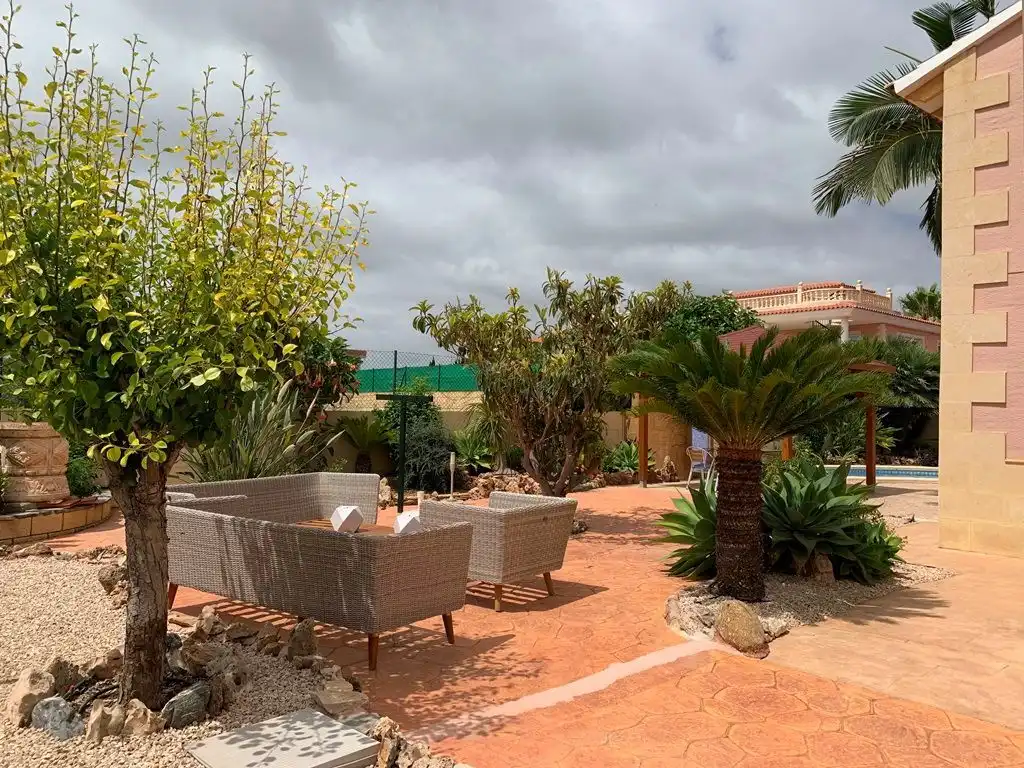Terraza de Casa o chalet en venta en L'Alfàs del Pi con Aire acondicionado, Calefacción y Jardín privado