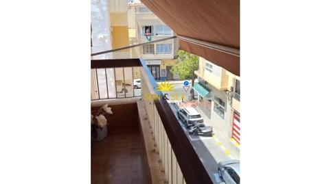 Foto 2 de Apartamento de alquiler en Mercado, Alicante / Alacant