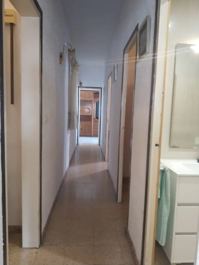 Piso en venta en L'Hospitalet de Llobregat con Balcón