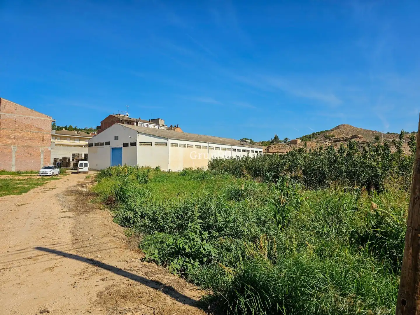 Vista exterior de Nave industrial en venta en Oria