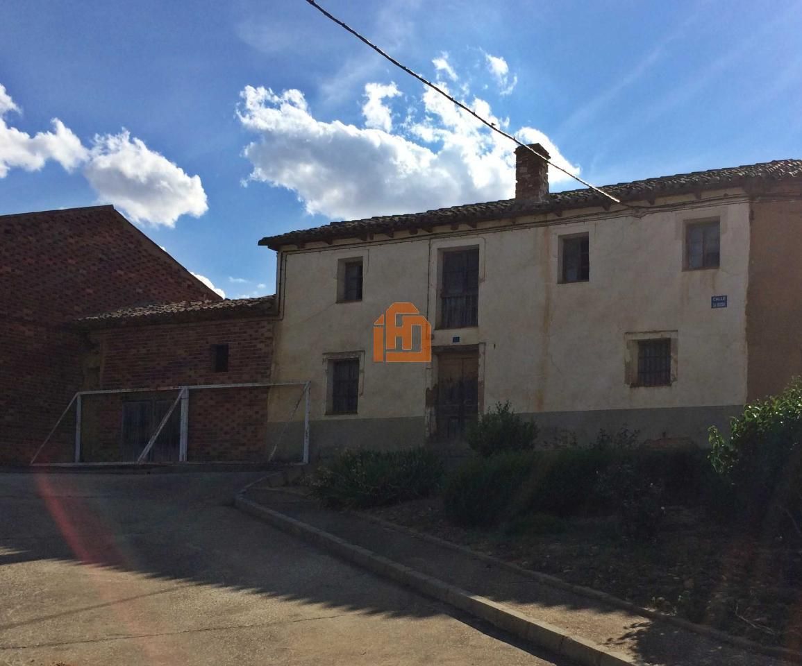 Vista exterior de Casa o xalet en venda en Joarilla de las Matas amb Jardí privat