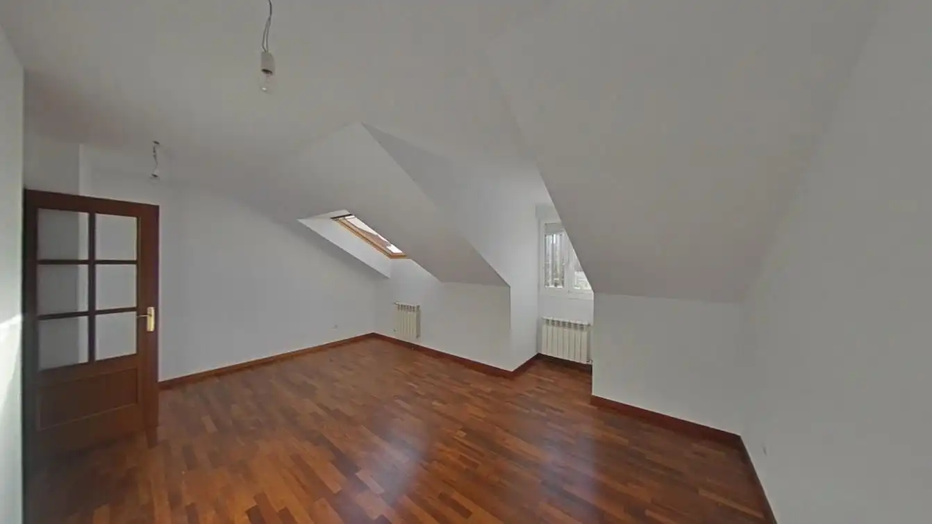 Bedroom of Flat for sale in Santander