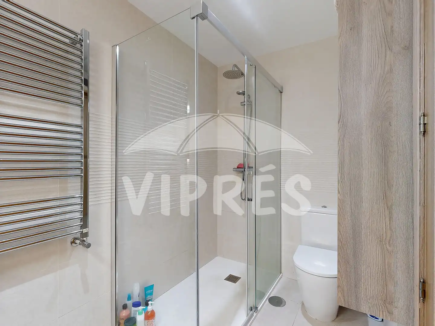 Badezimmer von Wohnung zum Verkauf in Cáceres mit Abstellraum, Schwimmbad und Gemeinschaftspool