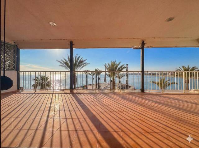 Piso en Venta en Carrer de Colom en Mar i Camp - Platja dels Capellans