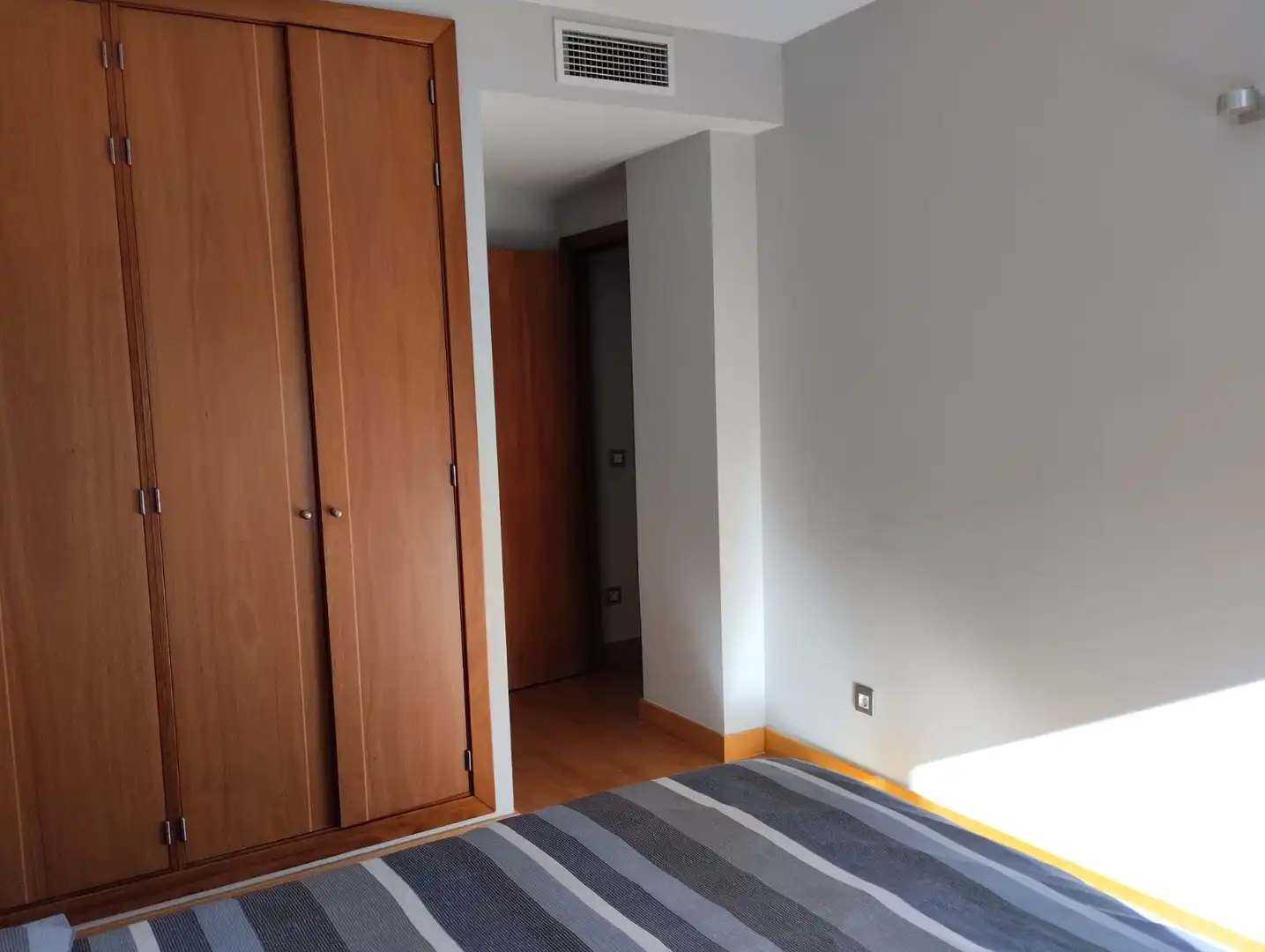 Habitación de Piso en venta en Málaga con Aire acondicionado, Jardín privado y Amueblado