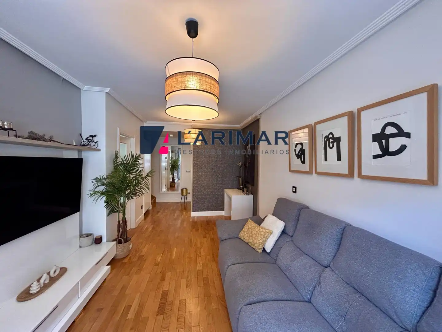Sala d'estar de Dúplex en venda en Errenteria amb Calefacció, Terrassa i Traster