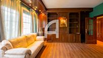 Living room of Flat for sale in  Barcelona Capital  with Air Conditioner, Heating and Parquet flooring