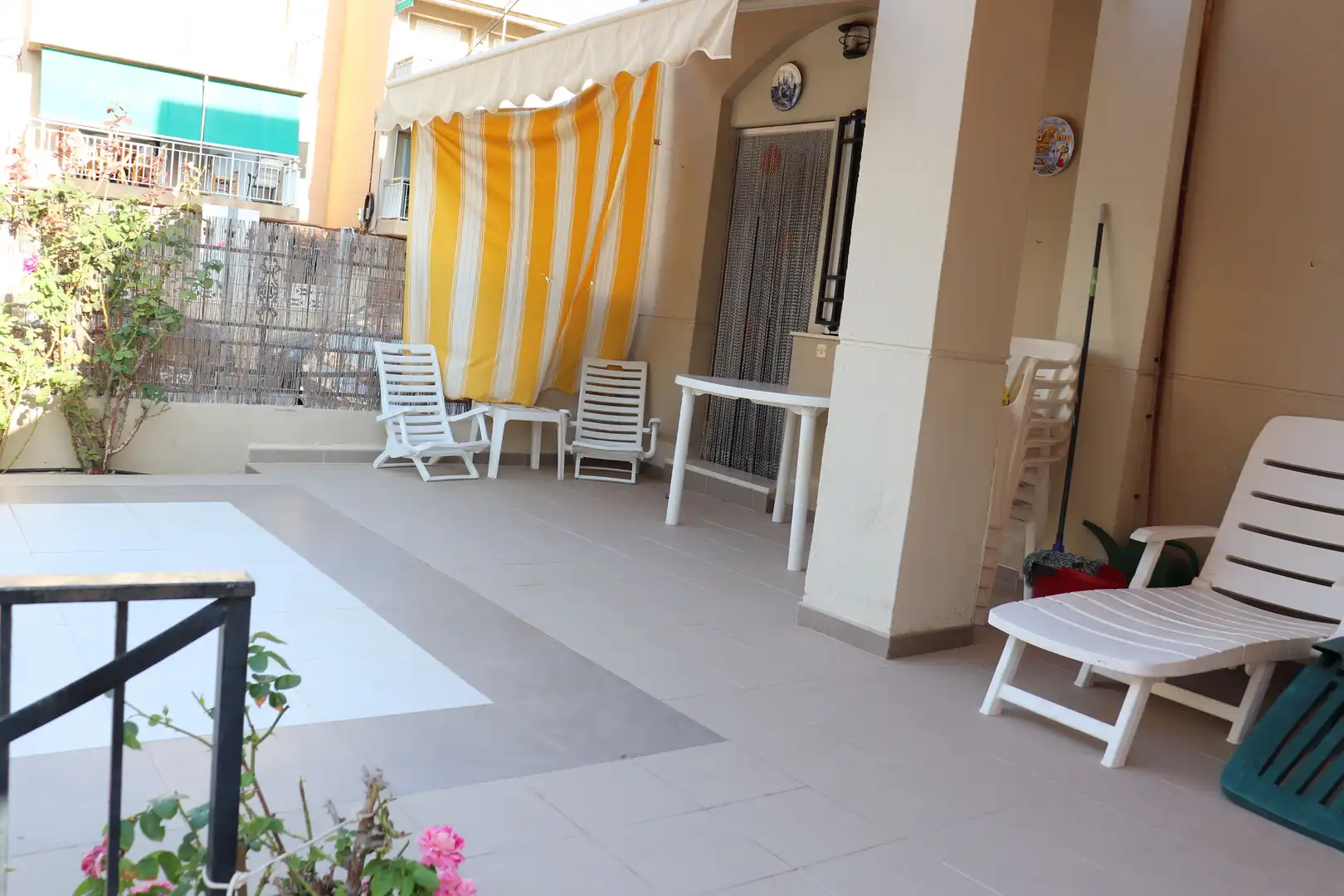 Bungalow mit Terrasse zur Miete in Santa Pola ciudad, imagen 4