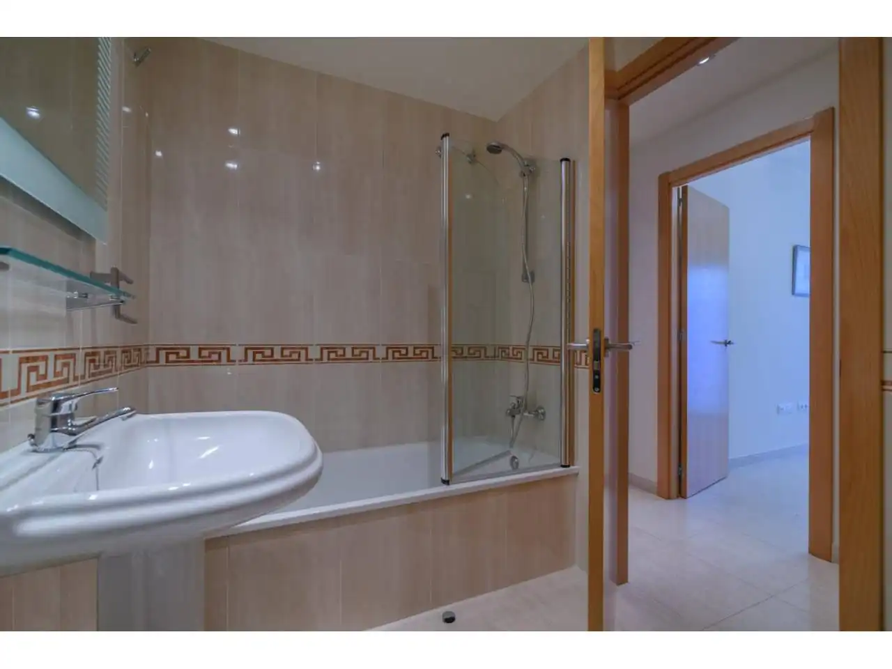 Baño de Piso en venta en Tossa de Mar con Aire acondicionado, Calefacción y Balcón