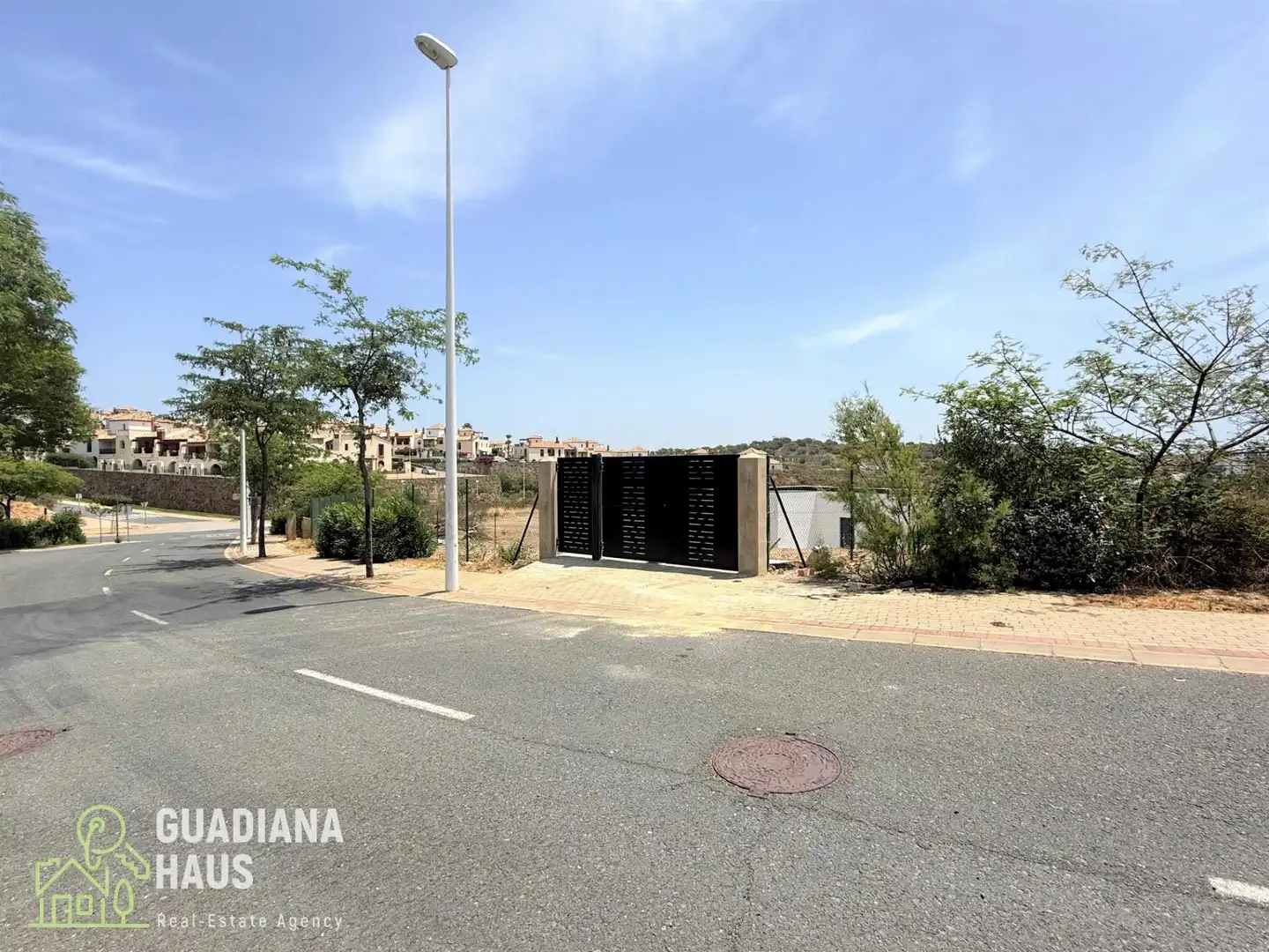 Villa zum Verkauf in Calle PUENTE ESURI 606, imagen 2