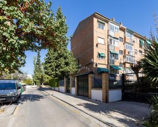 Vista exterior de Pis en venda en  Granada Capital amb Balcó