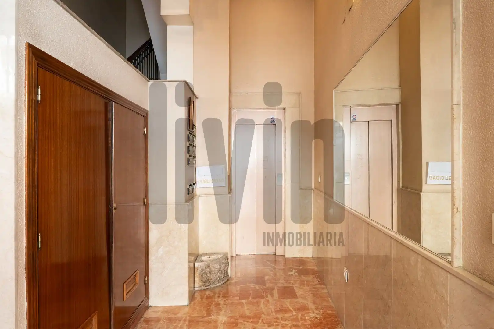Maisonette zum Verkauf in Jaén mit Klimaanlage, Heizung und Terrasse