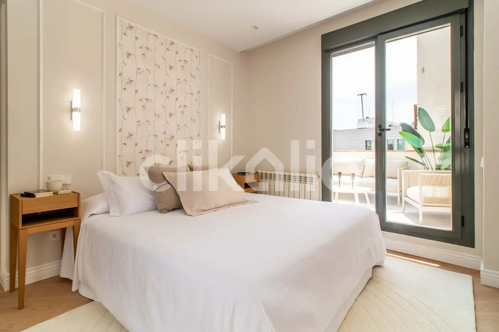 Schlafzimmer von Dachboden zum Verkauf in Madrid mit Klimaanlage, Heizung und Terrasse