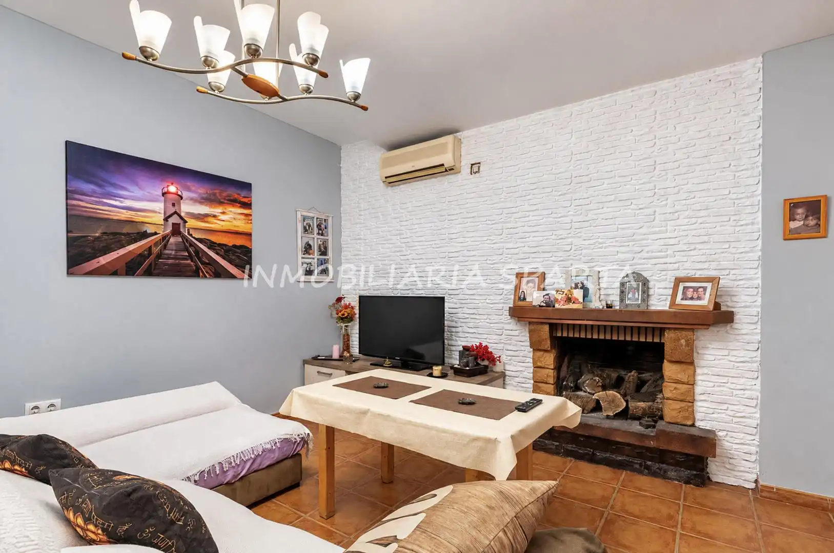 Sala d'estar de Casa o xalet en venda en Espartinas Pueblo