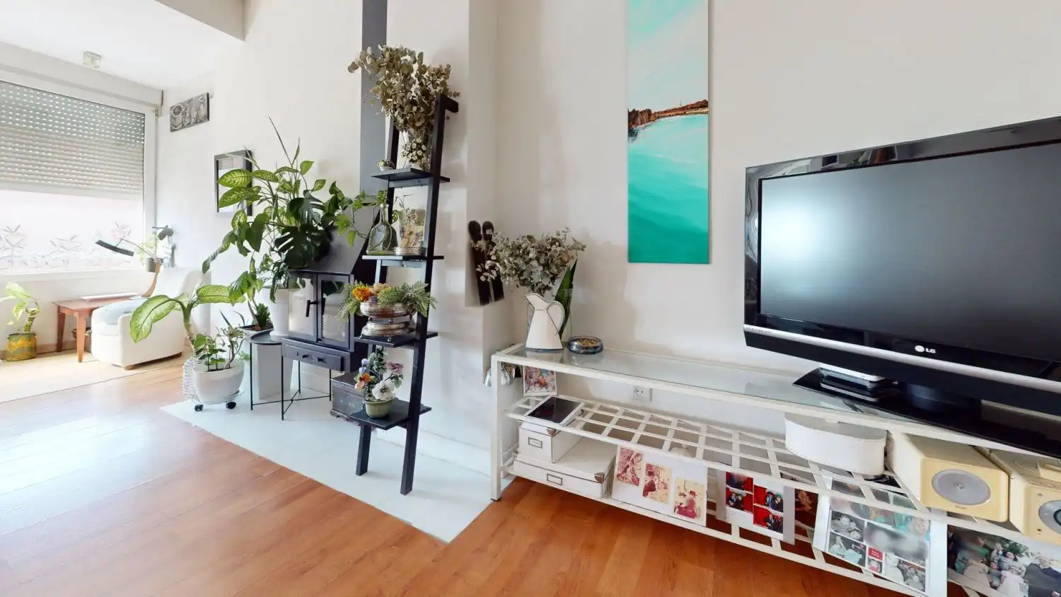 Living room of Flat for sale in Sevilla  with Air Conditioner and Parquet flooring