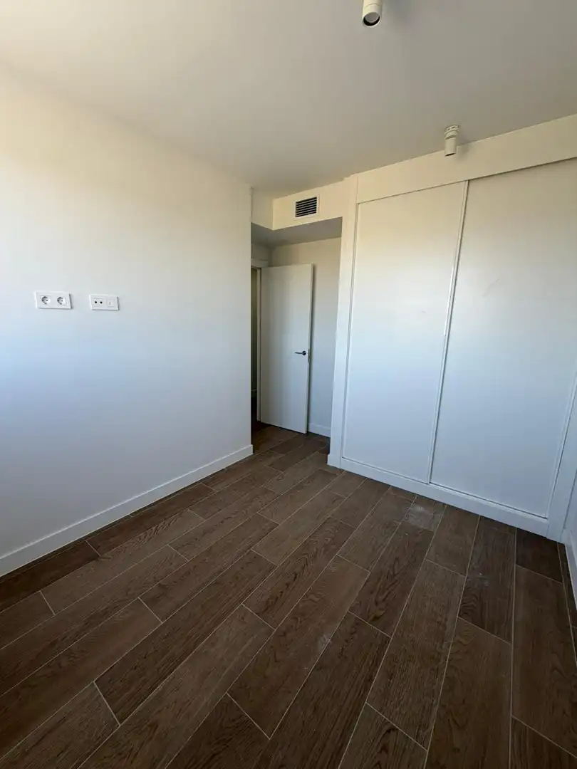 Wohnung zur Miete in Tres Cantos mit Heizung, Terrasse und Balkon