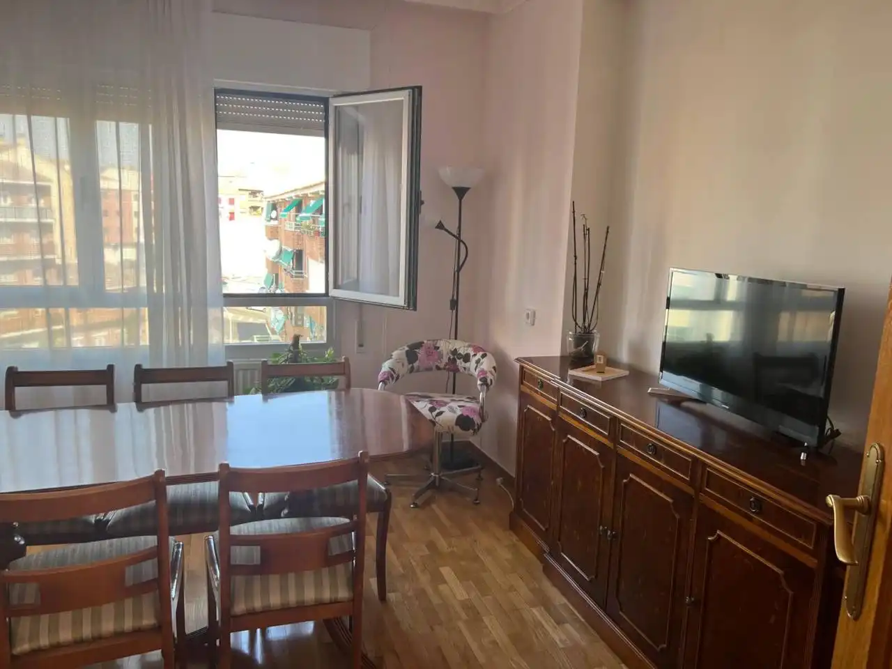 Flat for rent in Calle ESPARTEROS, Santa Bárbara