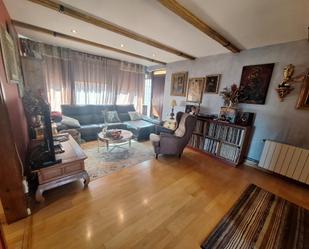 Living room of Flat for sale in Cerdanyola del Vallès  with Air Conditioner, Heating and Private garden