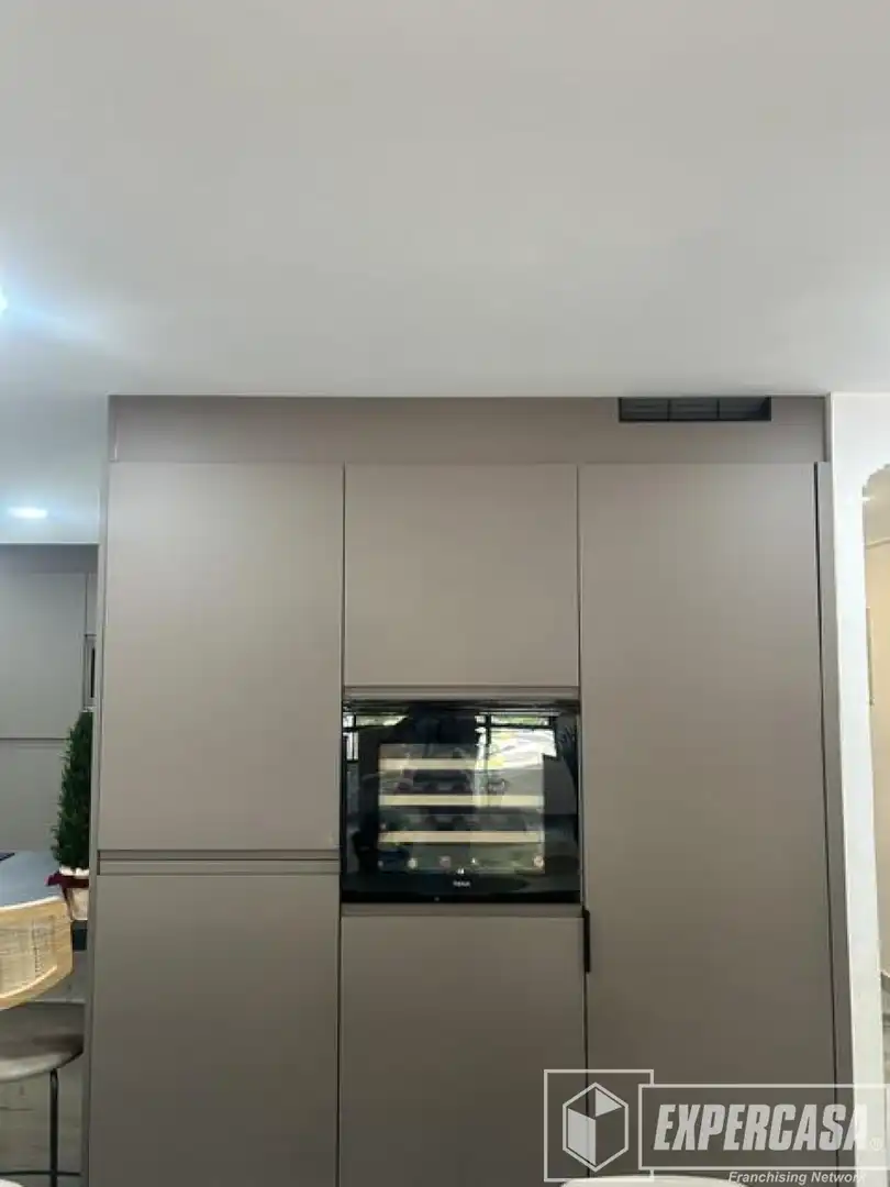 Cuina de Pis en venda en Alzira amb Aire condicionat, Terrassa i Moblat
