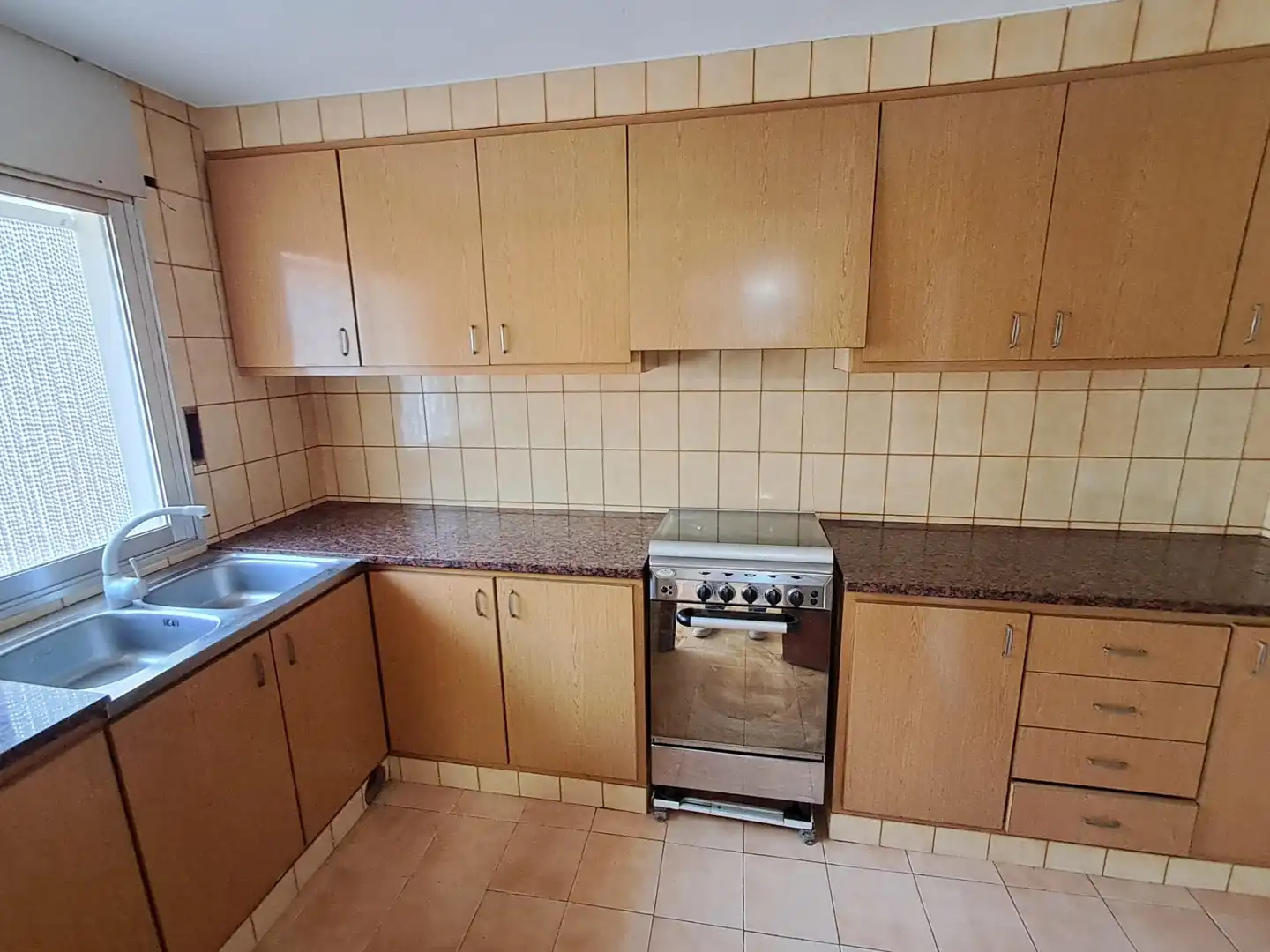Cuina de Casa o xalet en venda en Sant Sadurní d'Anoia amb Calefacció, Jardí privat i Terrassa