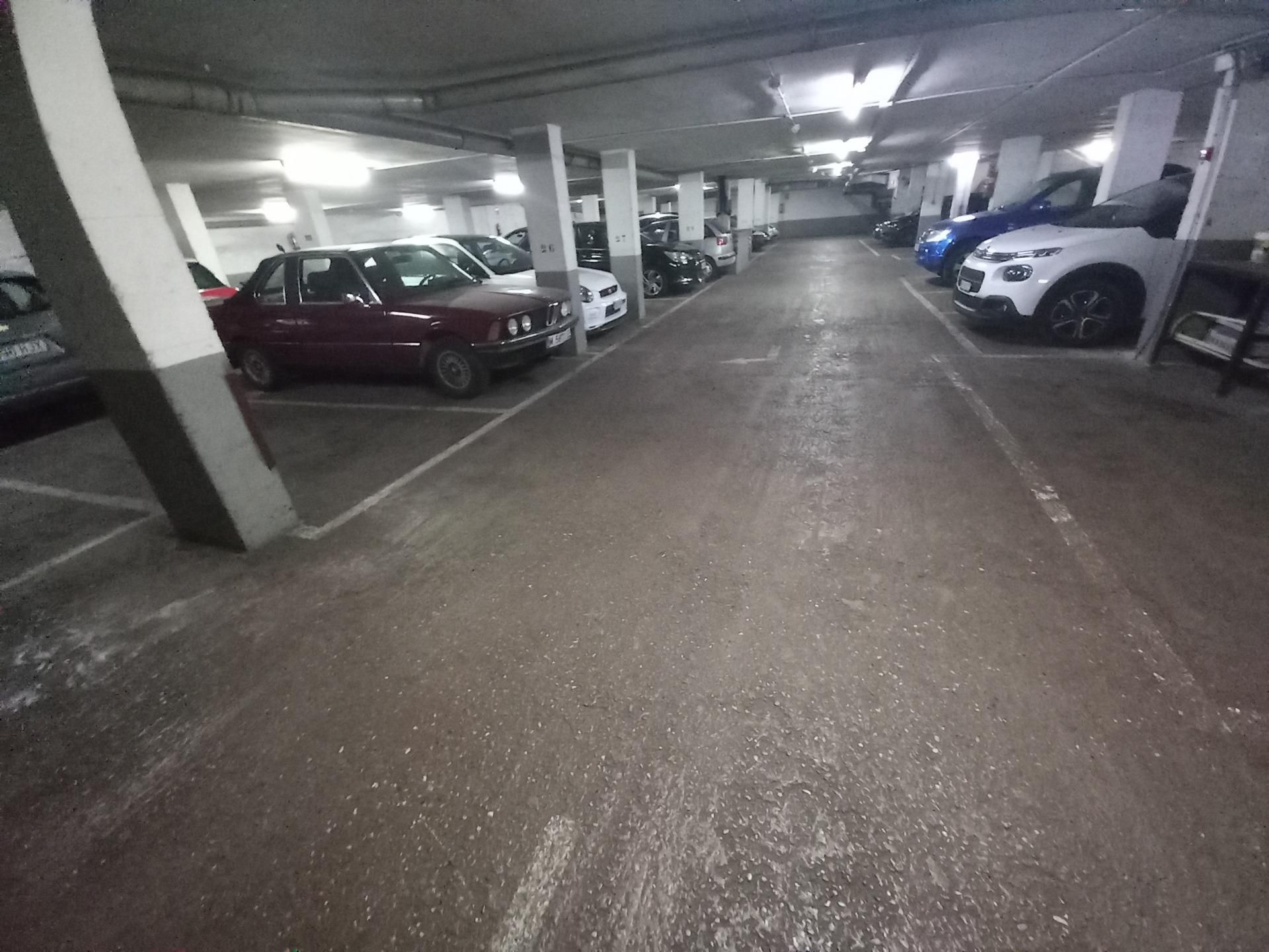 Garatge en venda a La Maternitat i Sant Ramon