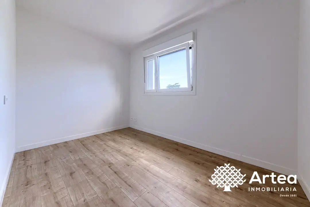 Detached house with terrace for sale in Julian Garaizar Kalea, imagen 31