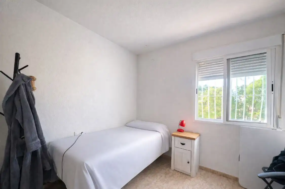 Schlafzimmer von Einfamilien-Reihenhaus zum Verkauf in San Vicente del Raspeig / Sant Vicent del Raspeig mit Klimaanlage, Heizung und Privatgarten