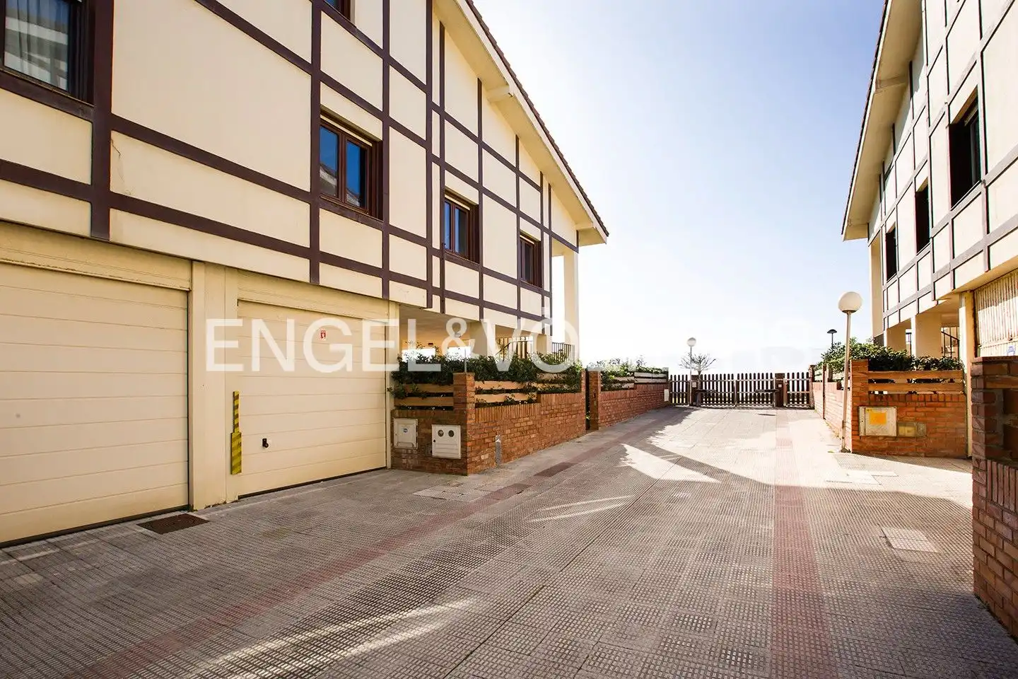 Terrassa de Casa adosada en venda en Getxo  amb Calefacció, Jardí privat i Parquet