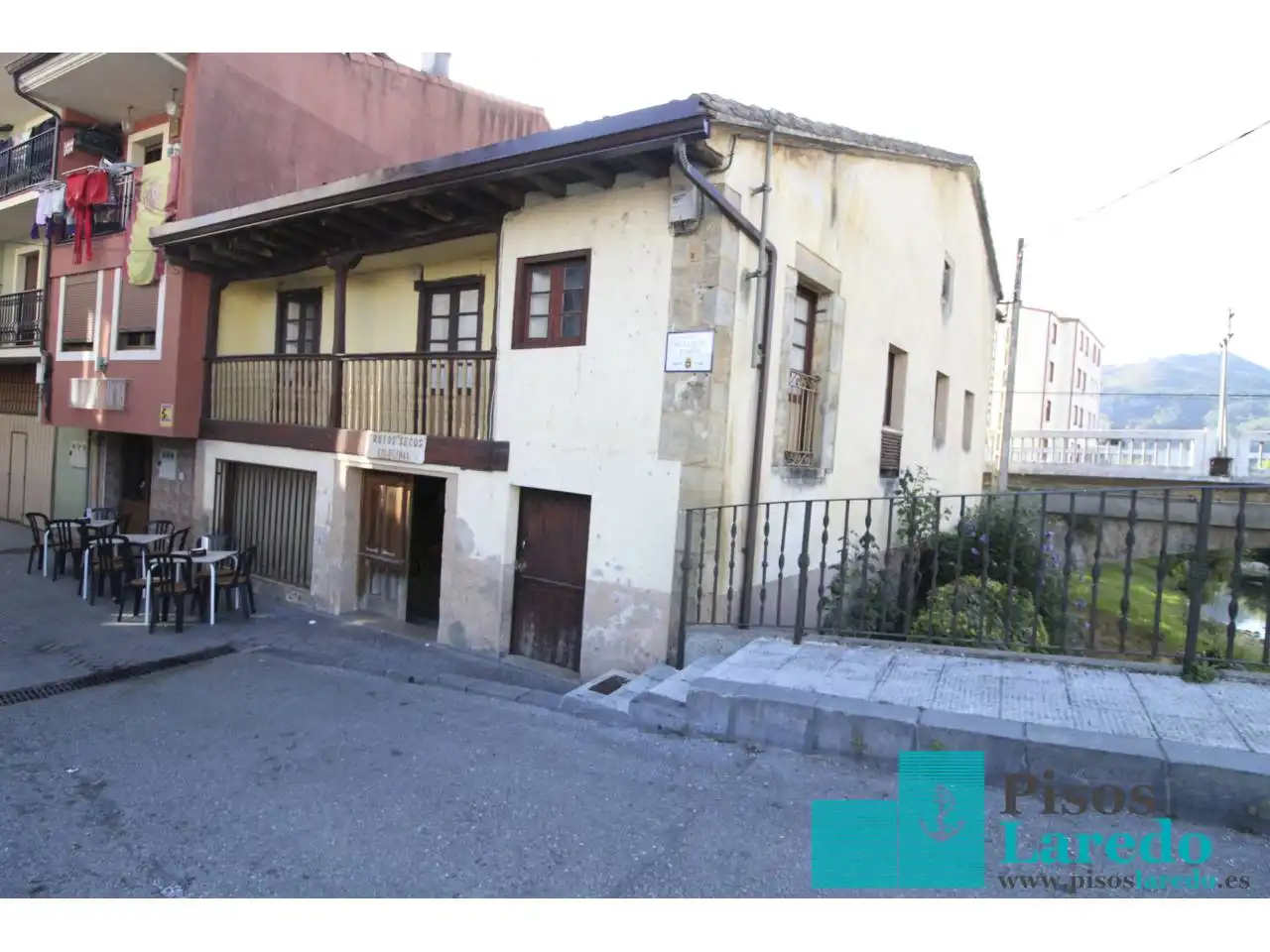 House for sale in Calle El Comercio