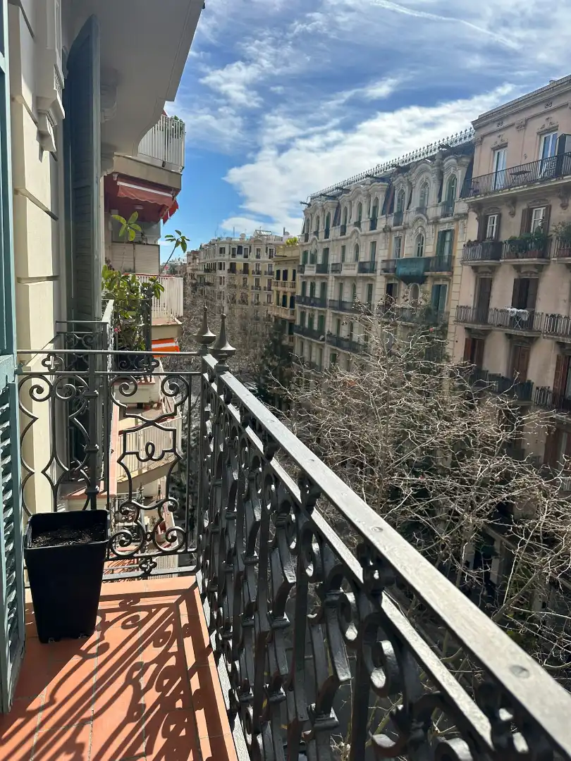 Vista exterior de Piso en venta en Barcelona con Aire acondicionado, Calefacción y Trastero