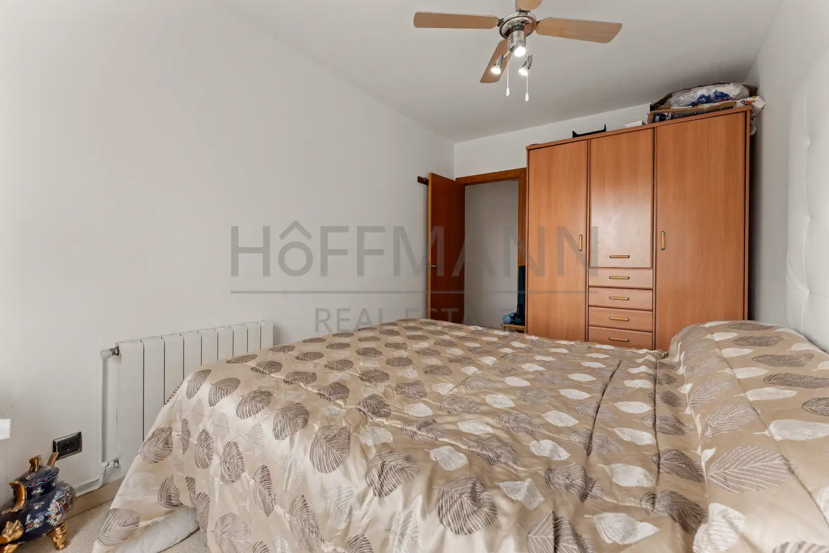 Bedroom of Flat for sale in Terrassa  with Air Conditioner, Heating and Furnished