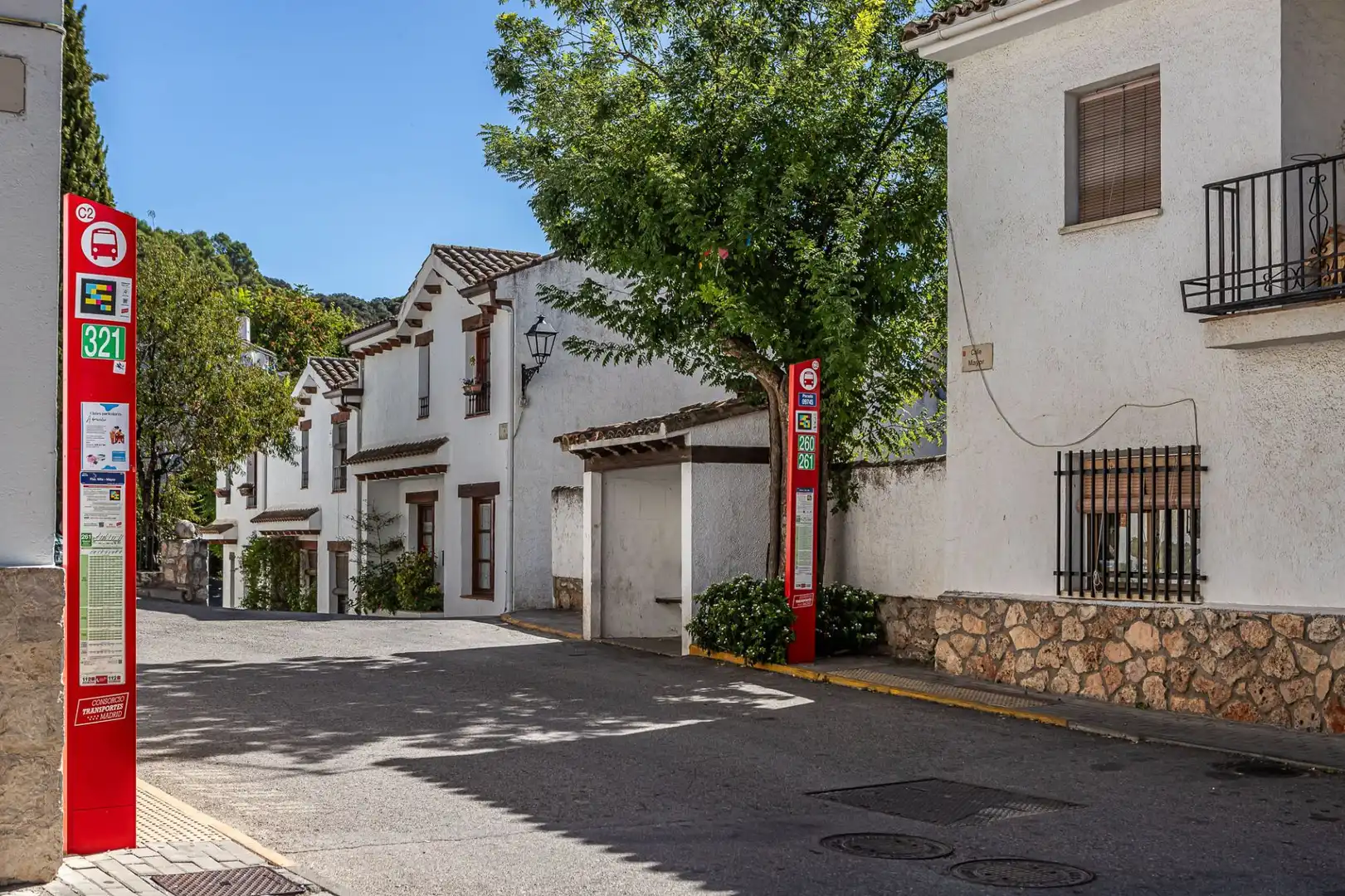 Außenansicht von Einfamilien-Reihenhaus zum Verkauf in Olmeda de las Fuentes mit Heizung und Terrasse