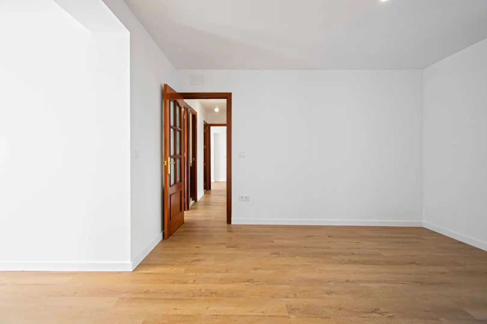 Flat for sale in Sevilla  with Air Conditioner