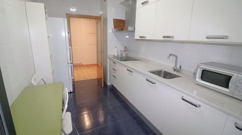 Foto 4 de Piso de alquiler en Mediterraneo, San Martín, Vitoria - Gasteiz