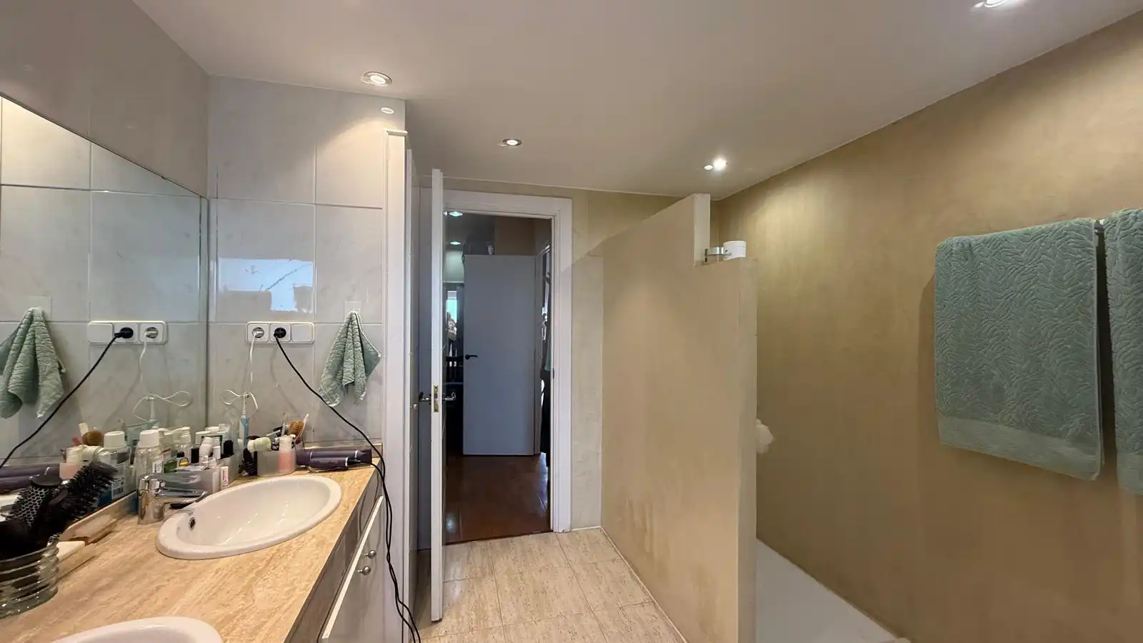 Baño de Casa adosada en venta en Palafrugell con Aire acondicionado, Calefacción y Jardín privado