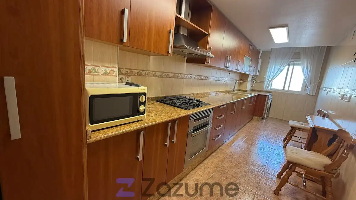 Cocina de Piso de alquiler en Murcia con Aire acondicionado, Calefacción y Amueblado