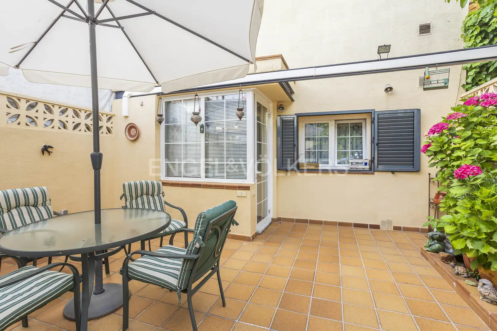 Terraza de Casa o chalet en venta en Madrid con Calefacción y Jardín privado