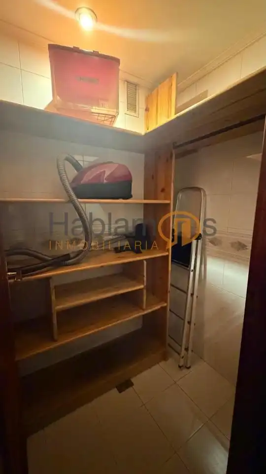 Piso en venta en Pontevedra Capital  con Calefacción, Parquet y Trastero