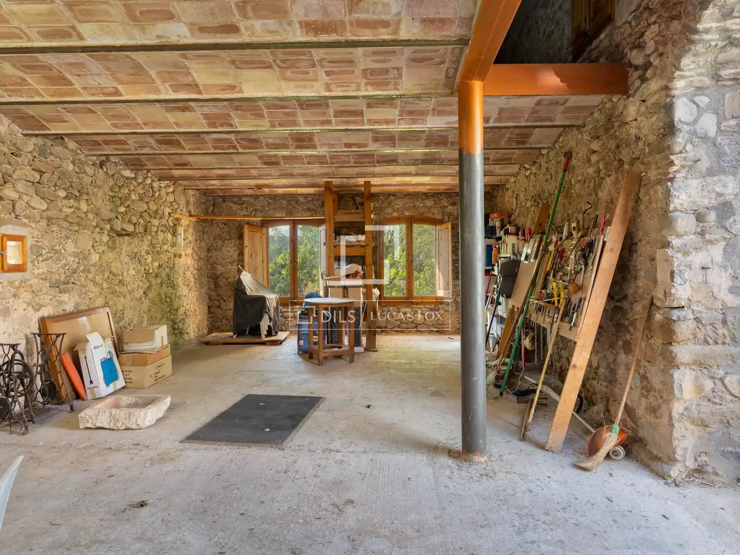 Finca rústica en venta en Cabanelles con Calefacción, Jardín privado y Trastero