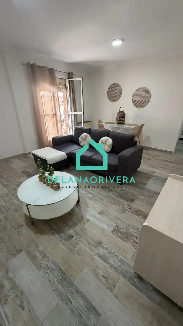 Living room of Flat for rent in Alcalá de Henares  with Heating and Furnished