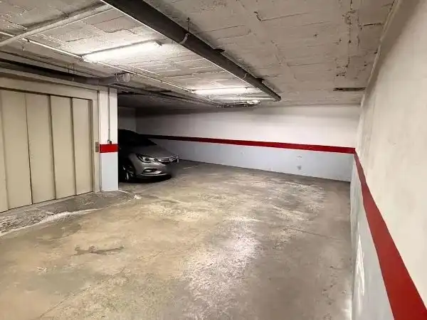 Aparcament de Garatge en venda en Málaga amb Alarma