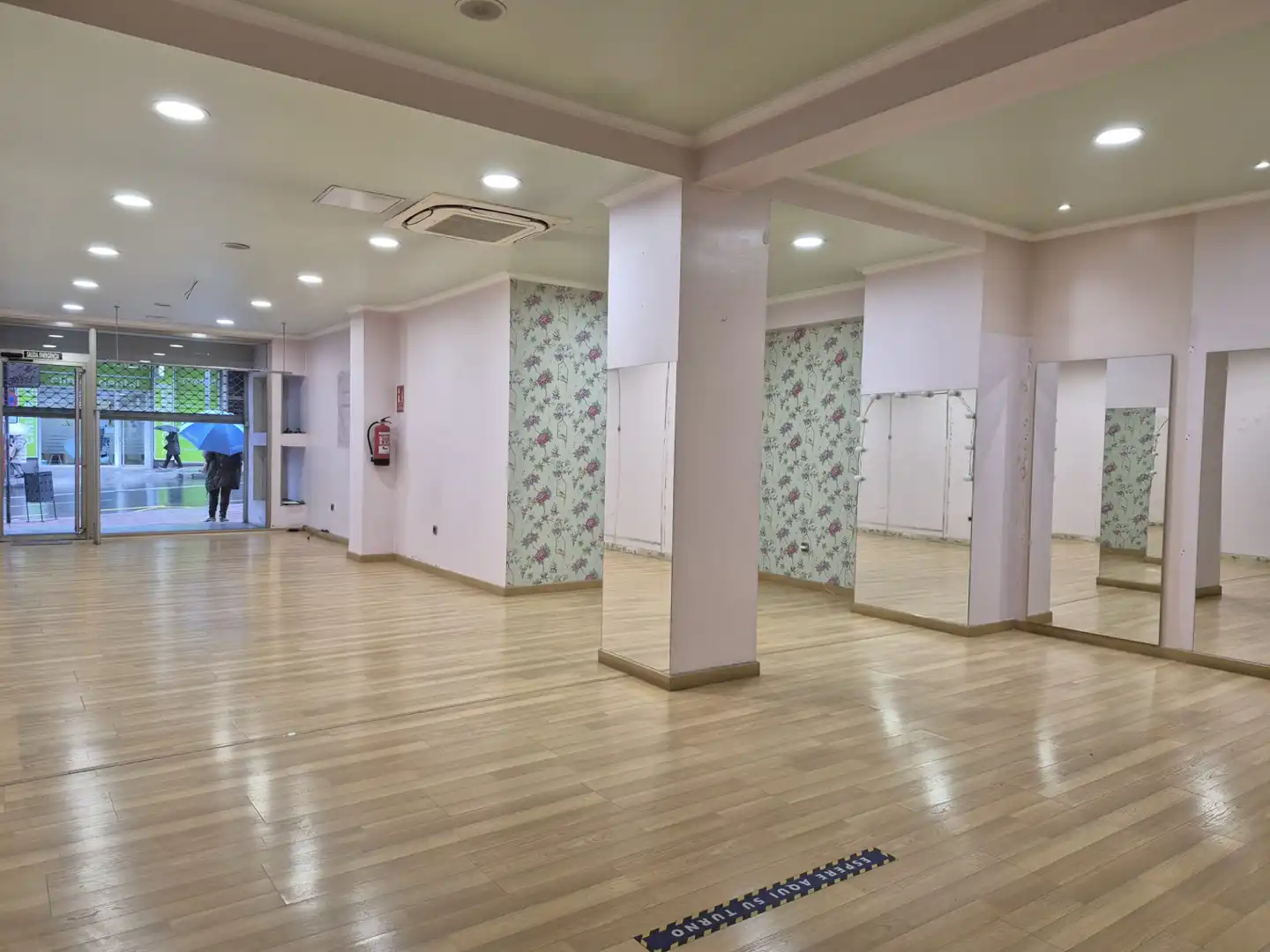 Commercial properties for sale in Ourense Capital   with Air Conditioner, Heating and Parquet flooring