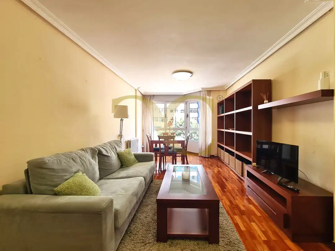 Living room of Apartments for sale in Oviedo   with Heating and Furnished