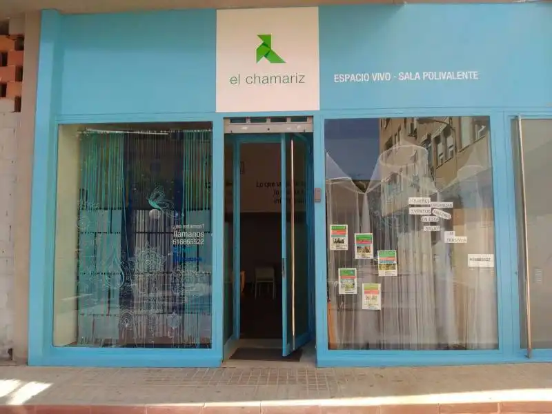 Geschaftsraum zur Miete in Villena