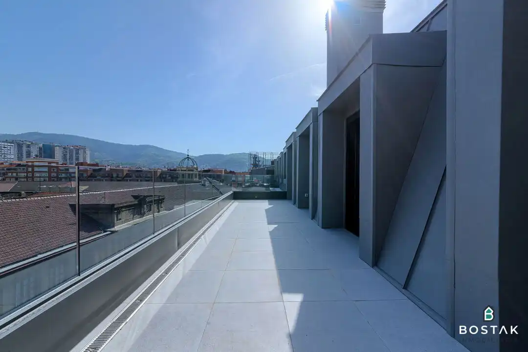 Terraza de Piso de alquiler en Bilbao  con Calefacción y Terraza