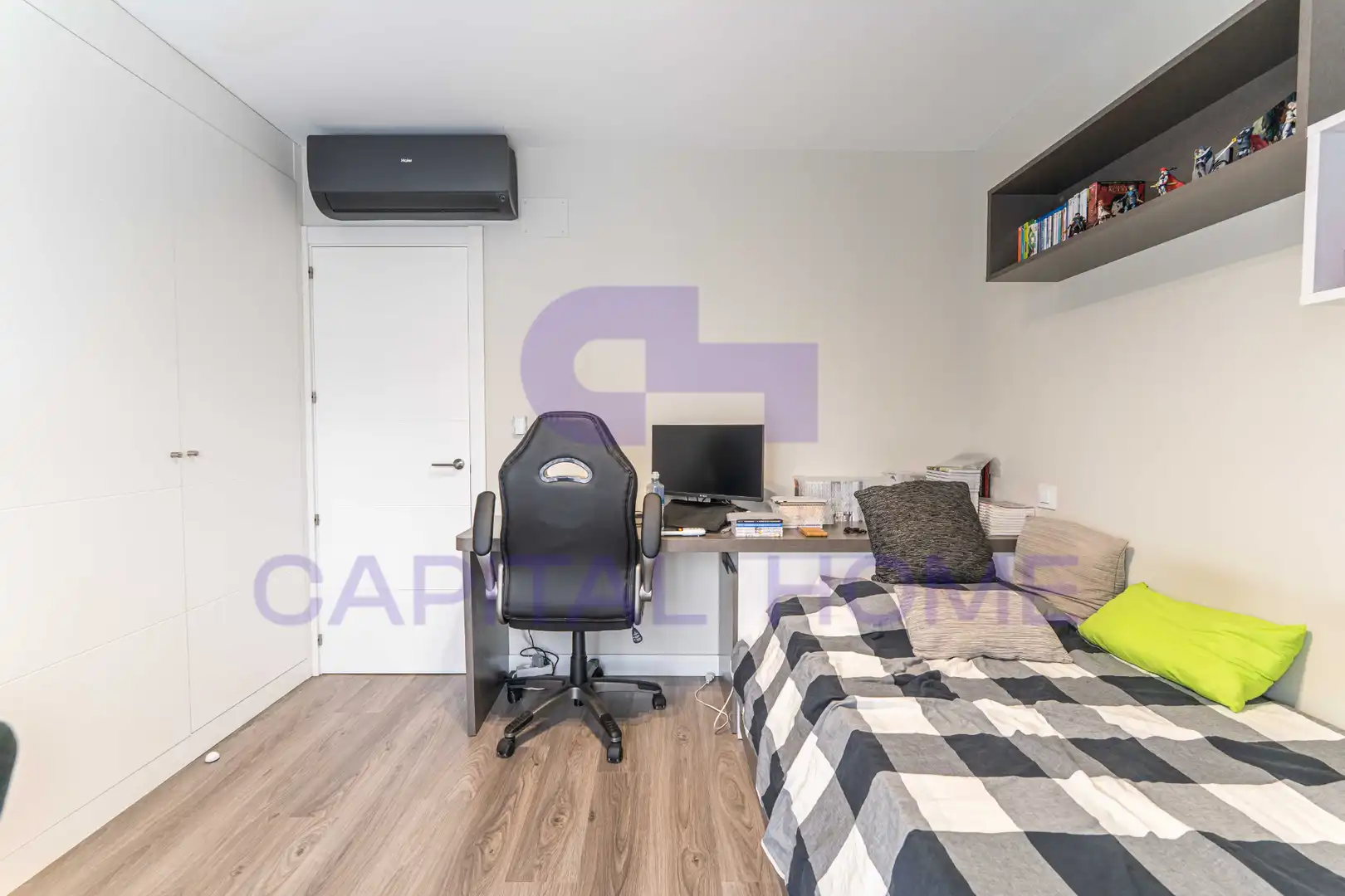Casa aparellada amb terrassa en venda a Calle de Málaga, imagen 31
