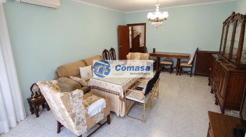 Foto 2 de Piso en venta en Martos, Jaén