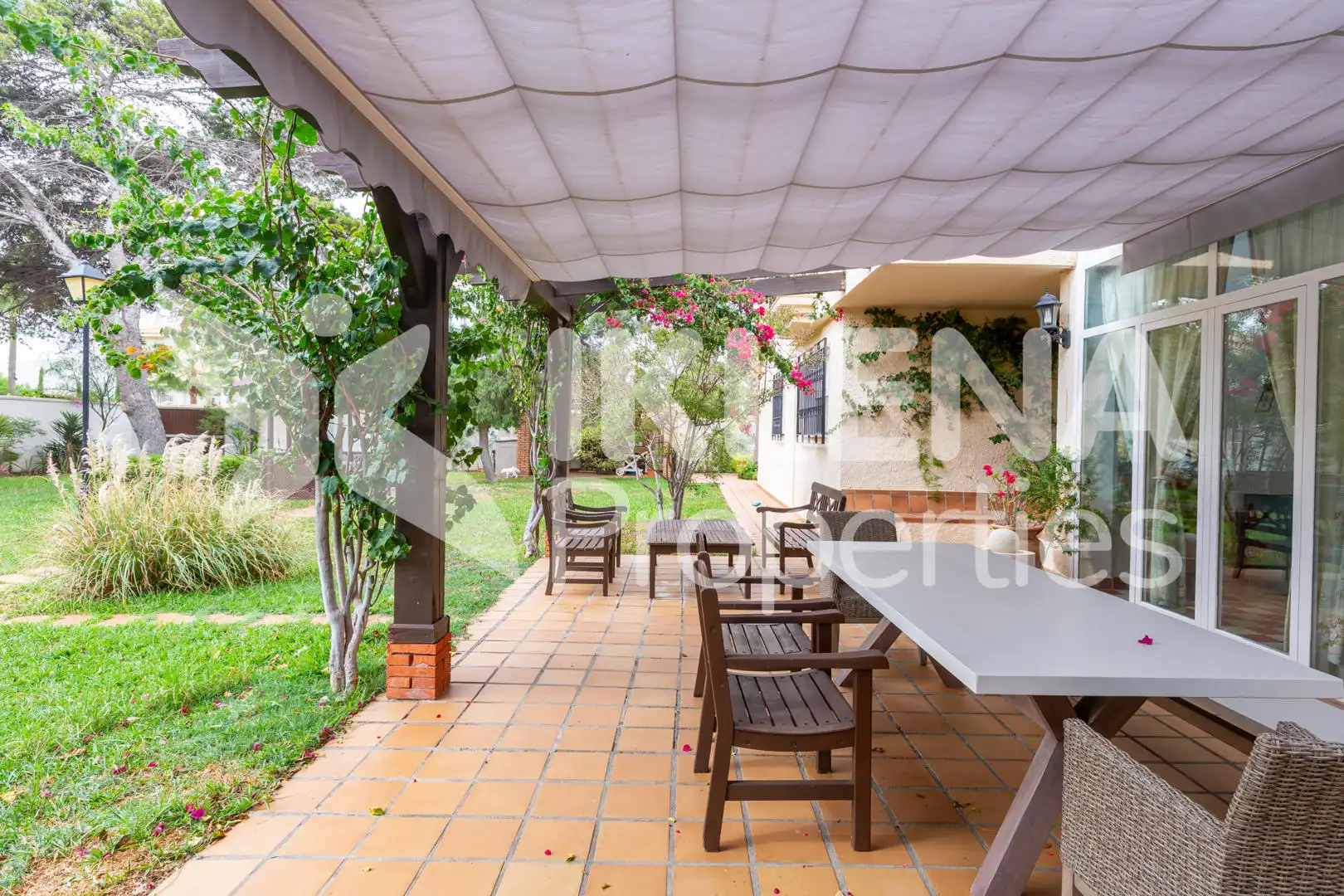 Garden of Houses for sale in Roquetas de Mar  with Air Conditioner, Private garden and Terrace