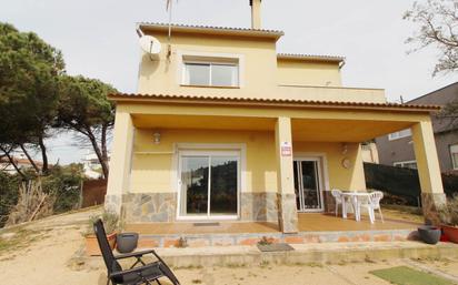 Vista exterior de Casa o xalet en venda en Lloret de Mar amb Aire condicionat, Calefacció i Jardí privat